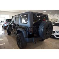 Jeep wrangler unlimited ( 05 puertas) año de fabricacion 2014